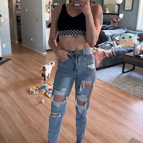 Denim - High waisted rip jeans